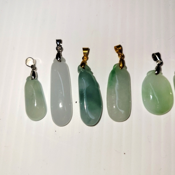 lot of 11 pieces of jade pendant charm for bracelet necklace phone bag charm - Picture 4 of 8